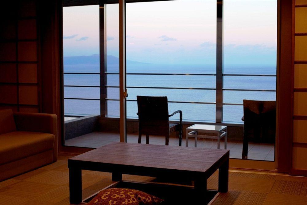 Hôtel Onyado Fugetsumuhen à Izu  Extérieur photo